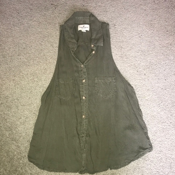 American Eagle sleeve-less dress shirt. - Picture 1 of 4